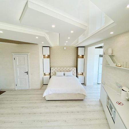 Кращі Панорамні Квартири Skyhouse В Центрі Вінниці Безключовий Доступ! Vinnitsya Dış mekan fotoğraf