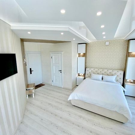 Кращі Панорамні Квартири Skyhouse В Центрі Вінниці Безключовий Доступ! Vinnitsya Dış mekan fotoğraf