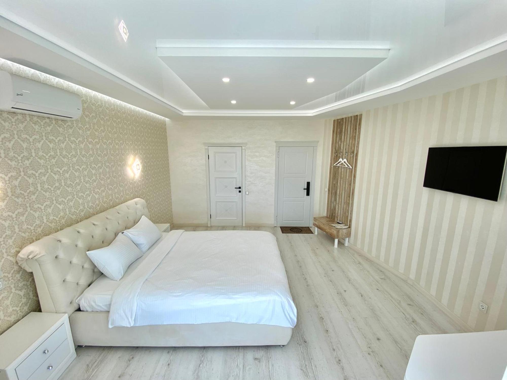 Кращі Панорамні Квартири Skyhouse В Центрі Вінниці Безключовий Доступ! Vinnitsya Dış mekan fotoğraf